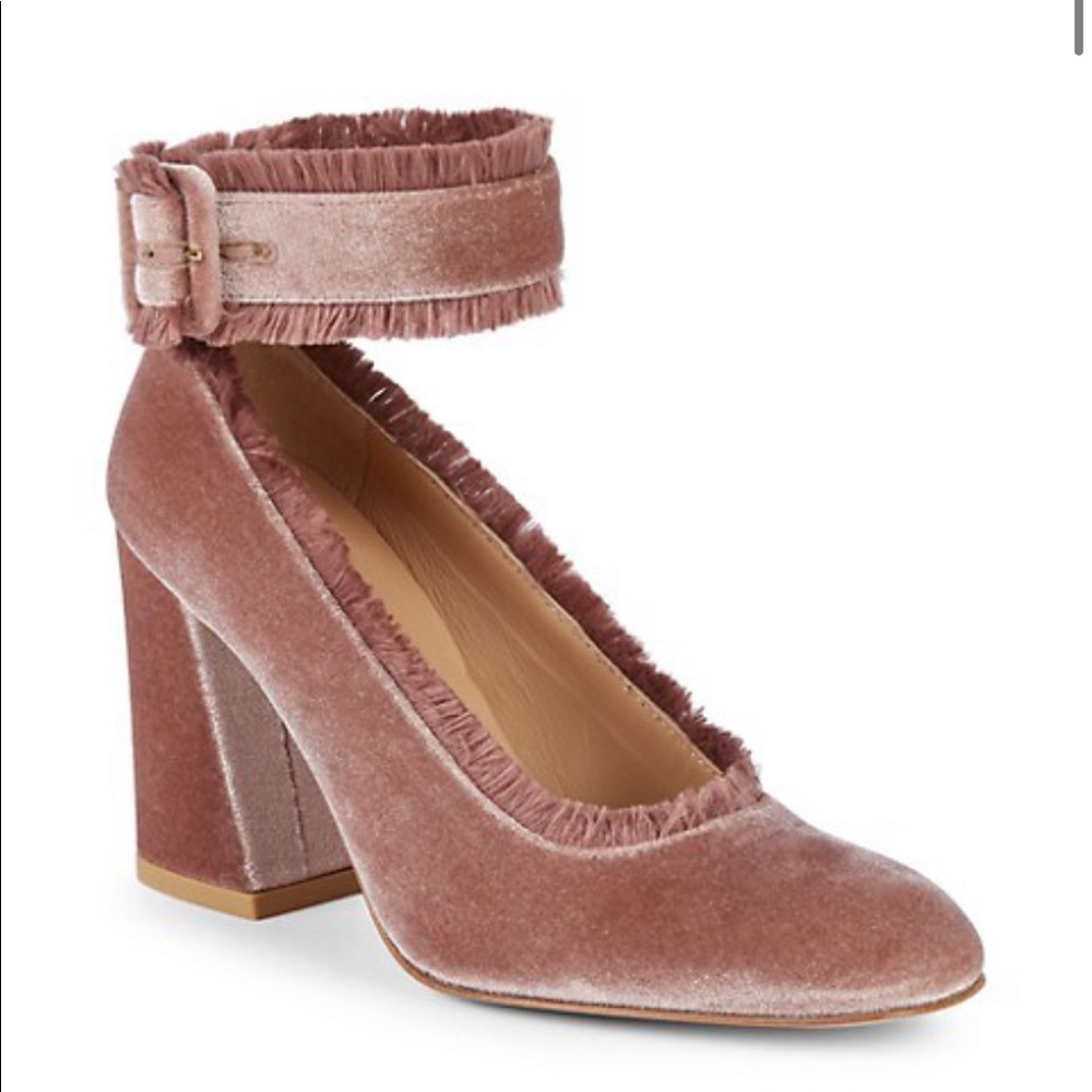 Stuart Weitzman Pumps